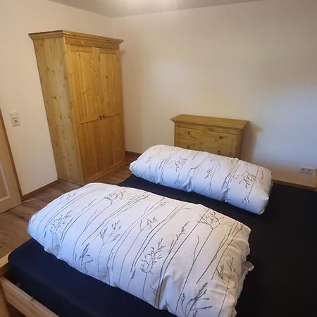 Ruhige Ferienwohnung Inklusive Garten Souterrain - Neu Renoviert Lachen Exteriér fotografie