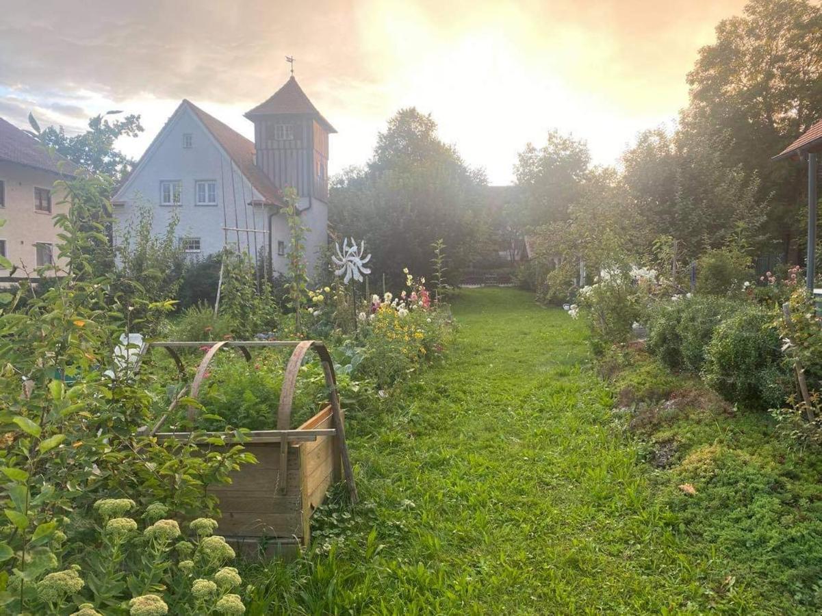 Ruhige Ferienwohnung Inklusive Garten Souterrain - Neu Renoviert Lachen Exteriér fotografie