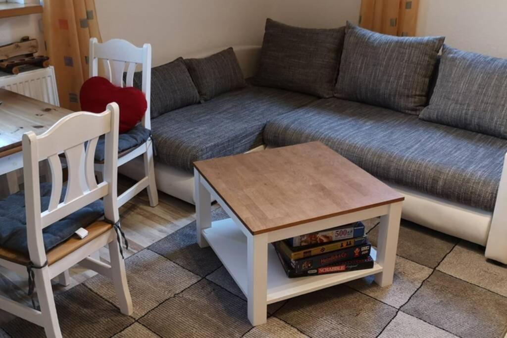 Ruhige Ferienwohnung Inklusive Garten Souterrain - Neu Renoviert Lachen Exteriér fotografie