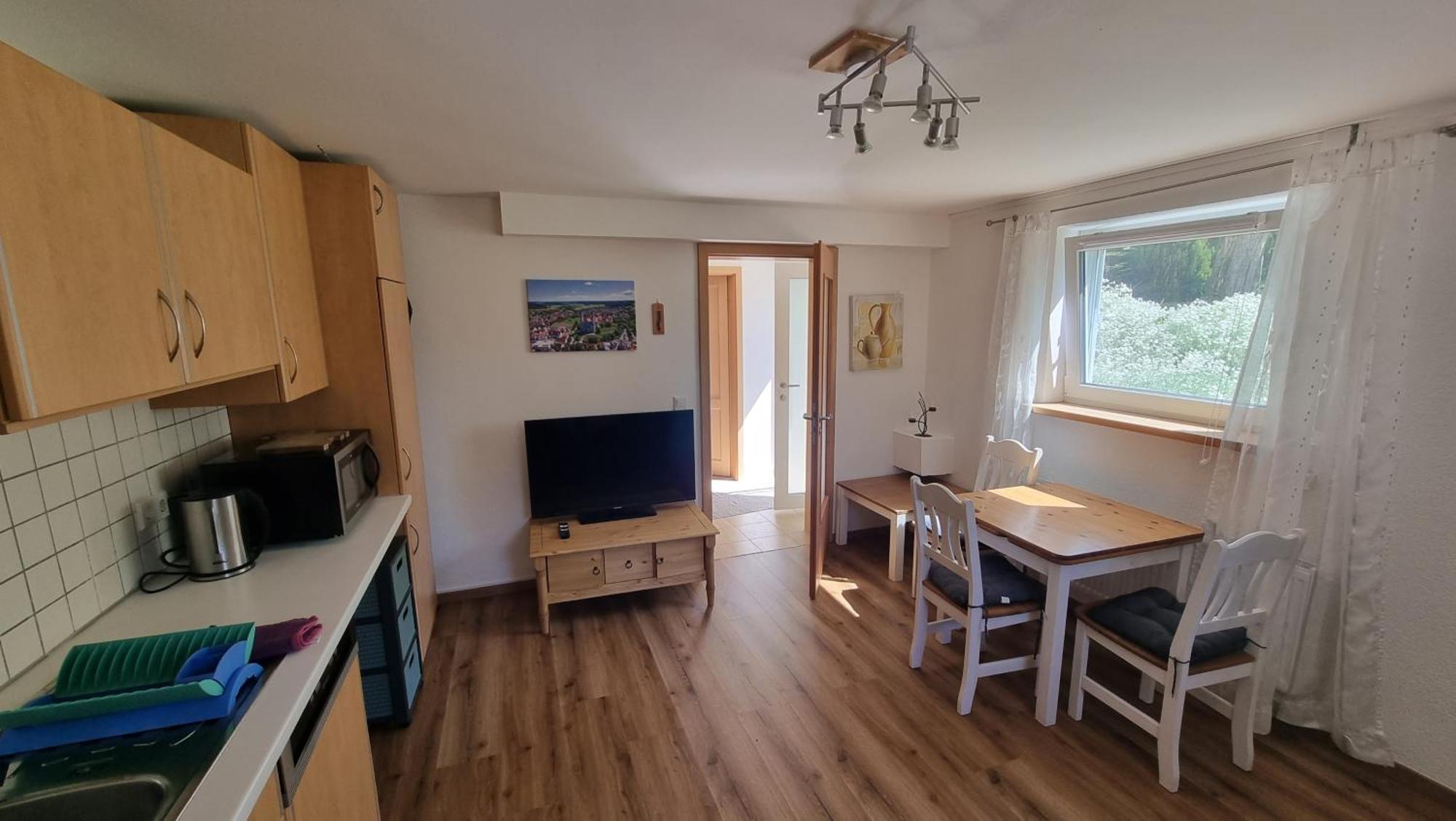 Ruhige Ferienwohnung Inklusive Garten Souterrain - Neu Renoviert Lachen Exteriér fotografie